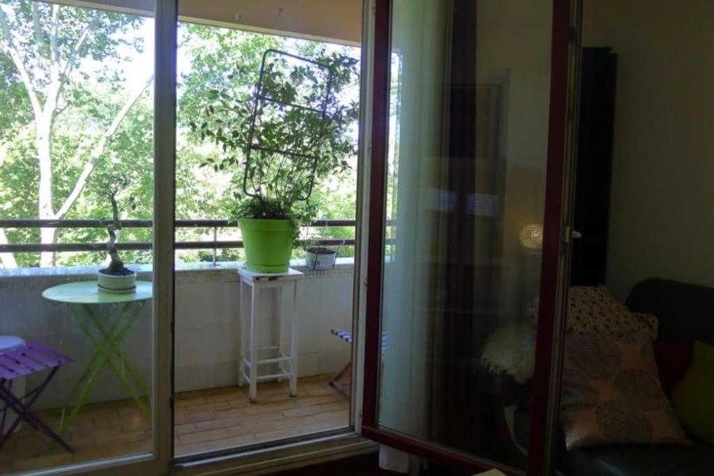 F3 Avec Balcon 5 Min Gare Sqy Et Parking Gratuit Apartment Guyancourt Bagian luar foto